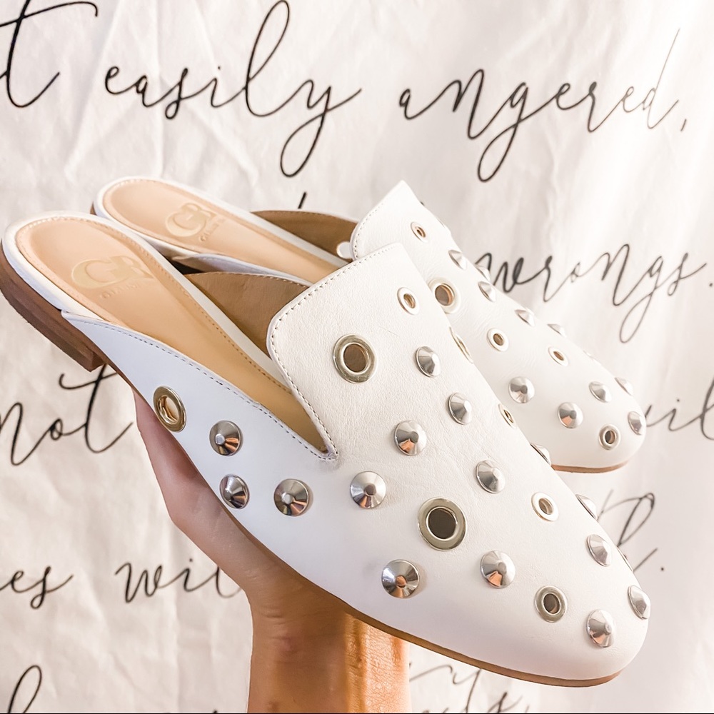 Sold Gianni Bini white leather grommet mules - Picture 7 of 7